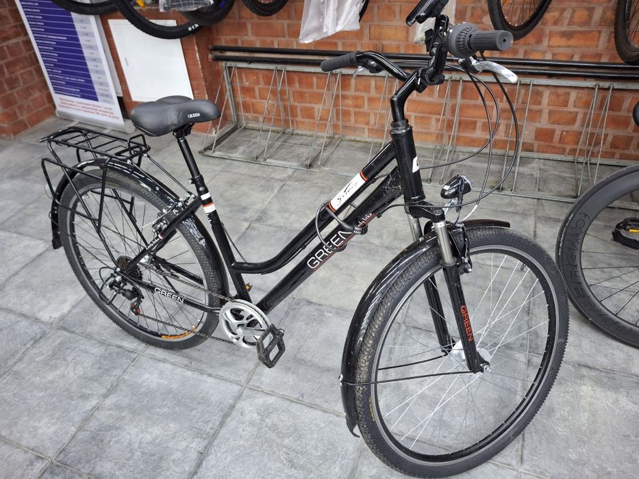 Велосипед новый купил недавно.