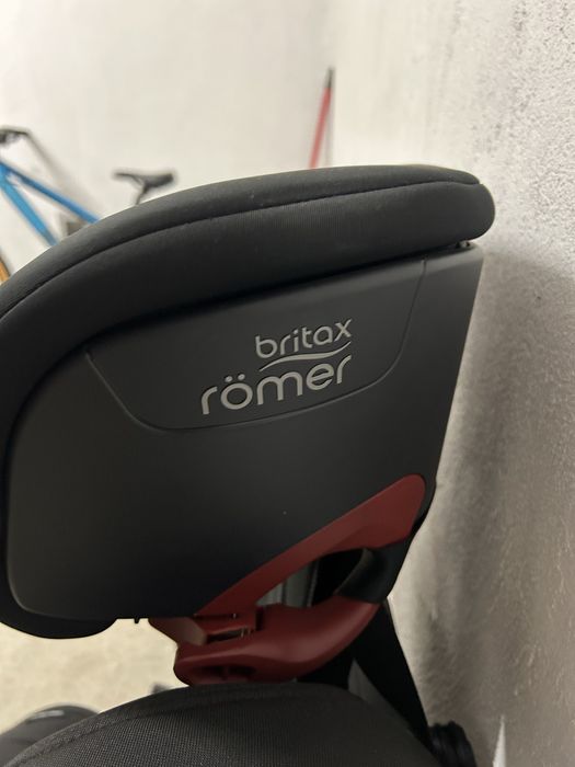 столче за кола Britax Römer