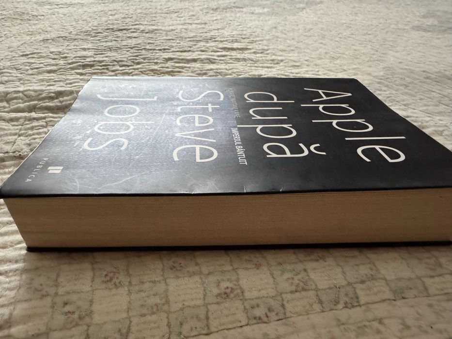 Carte Apple dupa Steve Jobs, 537 pagini