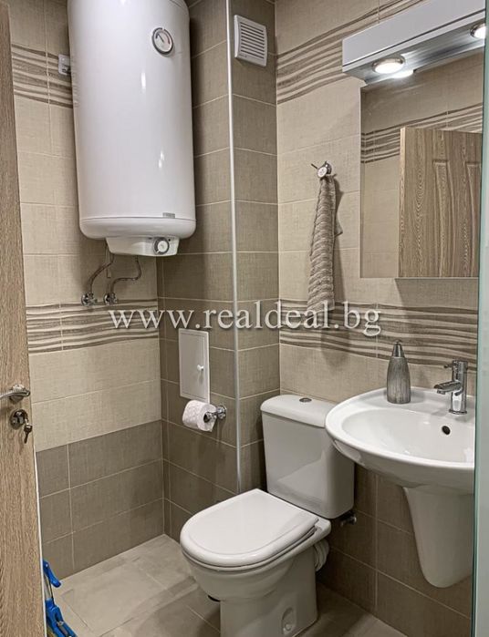 Дава се под наем Двустаен апартамент в София, Център - 80 кв.м за 548.25 € - Снимка #10