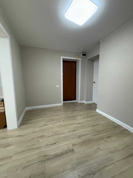 Продается евро 3 комн кв. А-хана,18