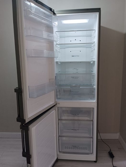 Продам холодильник  
Выс