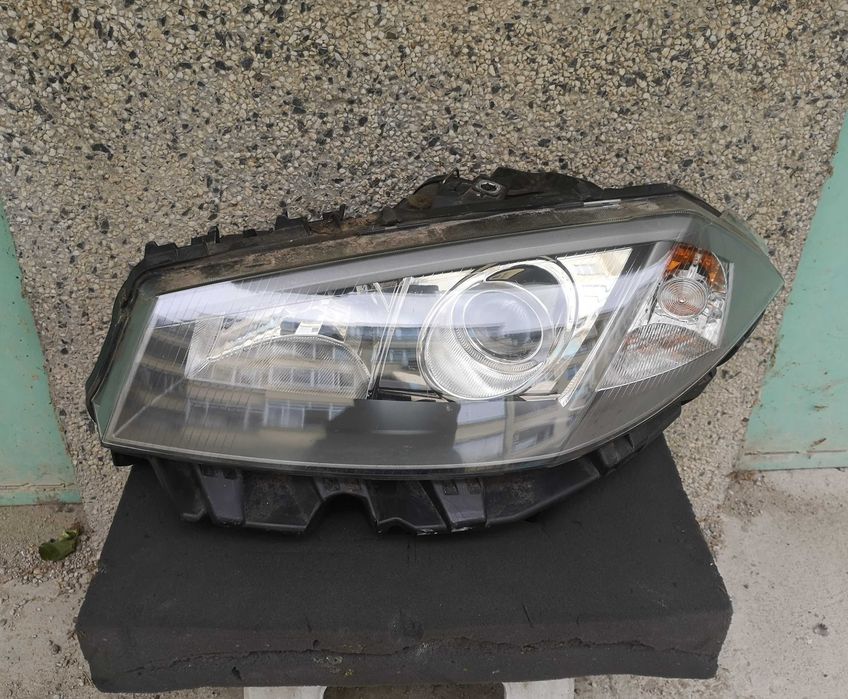 Оригинален фар Рено Меган  Renault Megane Xenon