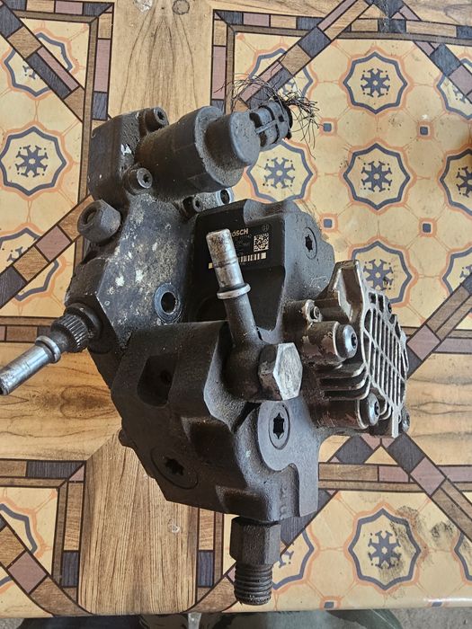 Pompa inalta Renault Laguna 2 3 Megane Scenic Trafic 2.0 dci M9R Espac