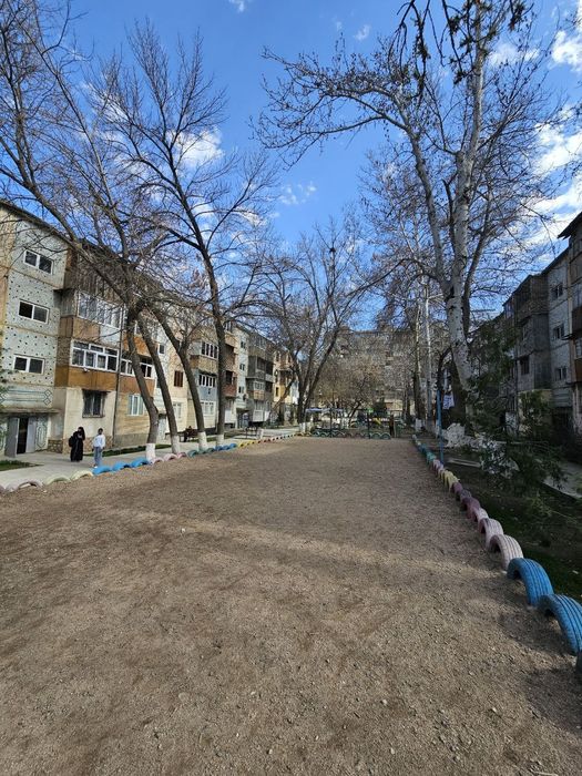 Вакзал 5-одел ёни квартира зўдлик билан Сотилади