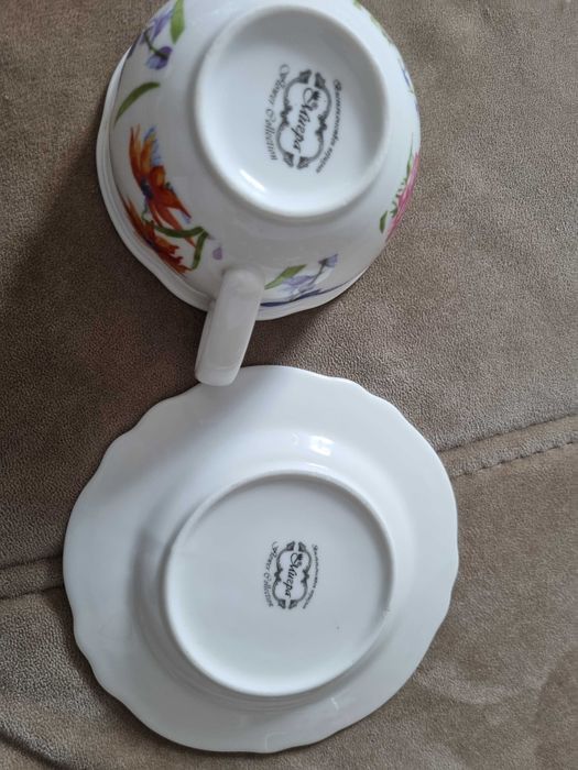 2бр. красиви и нови чаши за кафе или чай на фирмата Мигра