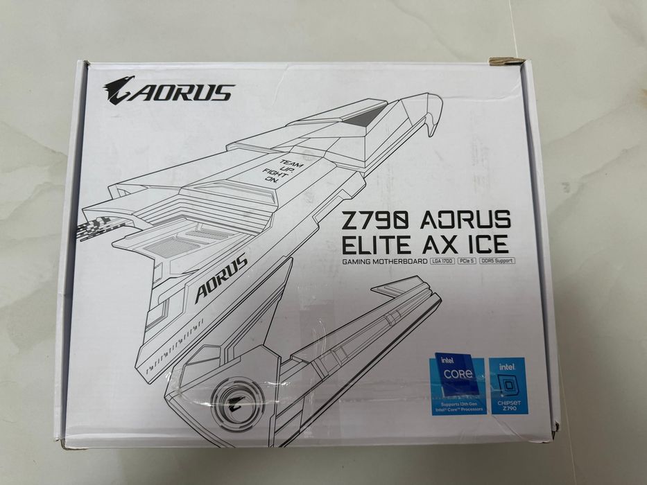 Placa de baza Gigabyte Z790 Aorus Elite AX Ice - NOUA SIGILATA