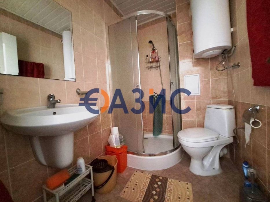Продава се Тристаен апартамент в к.к. Слънчев бряг - 65 кв.м за 467 €/кв.м - Снимка #9