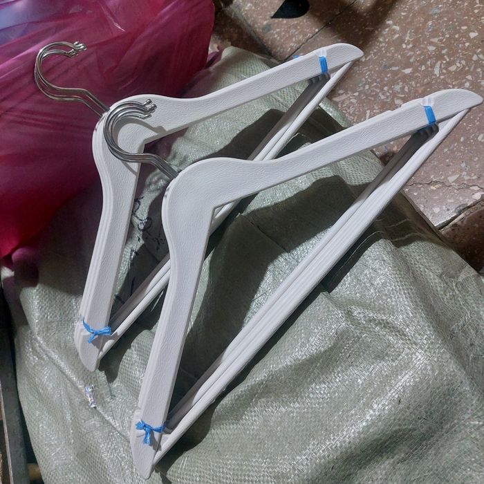 Вешалка плечики для одежды