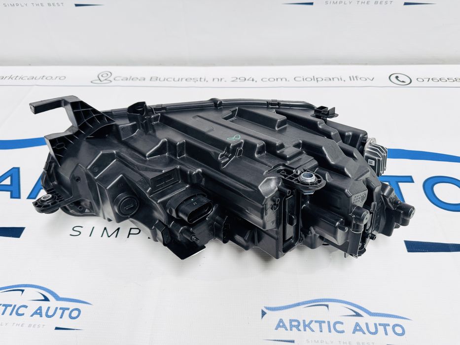 Far stanga led Skoda Octavia 4 dupa 2020 cod 5E4941015