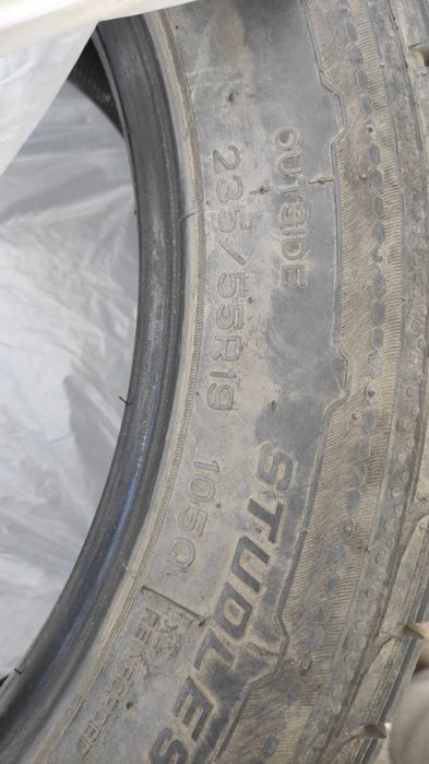 Продам зимние шины в отличном состоянии