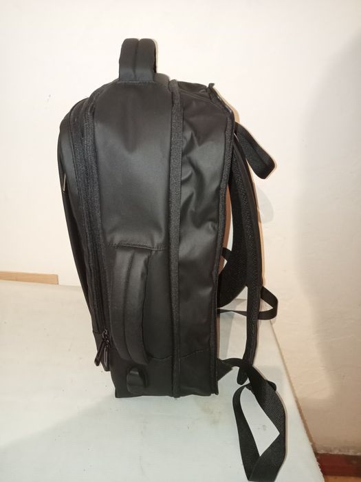 Продам   ранец  сумку   для   ноутбука