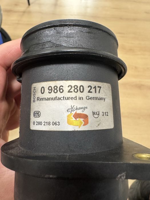 Дебитомер / MAF sensor Bosch а 1.8т