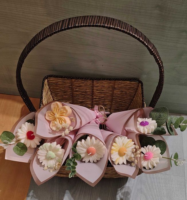 Мини букет за всеки повод от соев восък