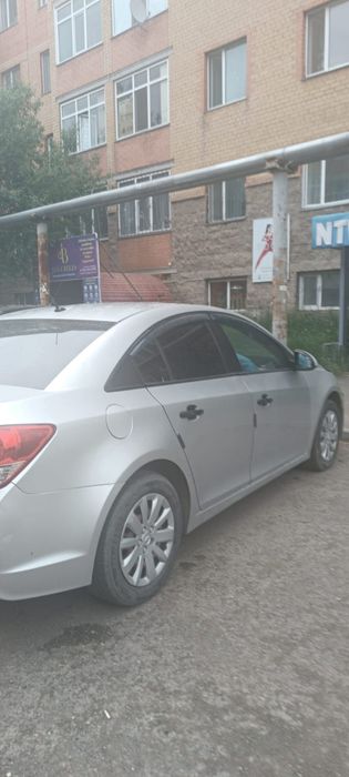 Машина Chevrolet Cruze 2014