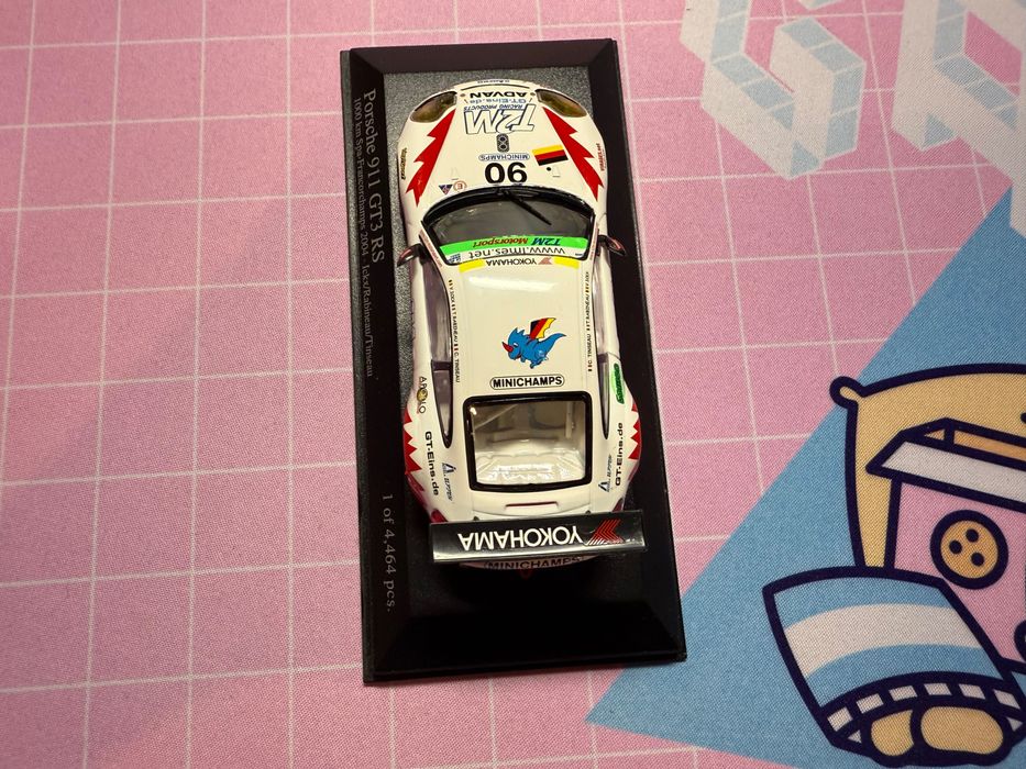 Minichamps- Porsche + подарък ключодържател Porsche Hot Wheels