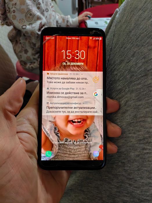 Продавам Samsung j 6