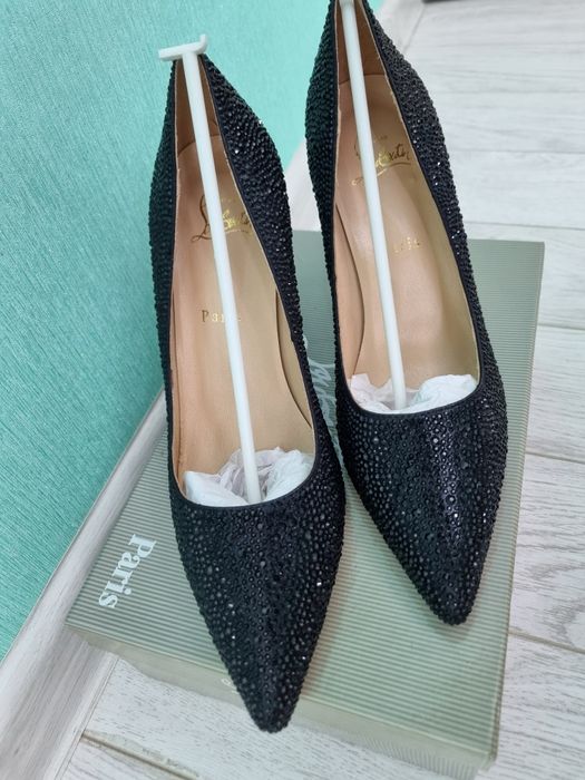 Шикарные туфли 40р новые