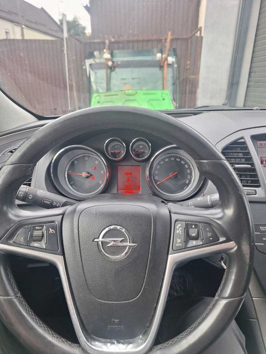 Opel Insignia 2011