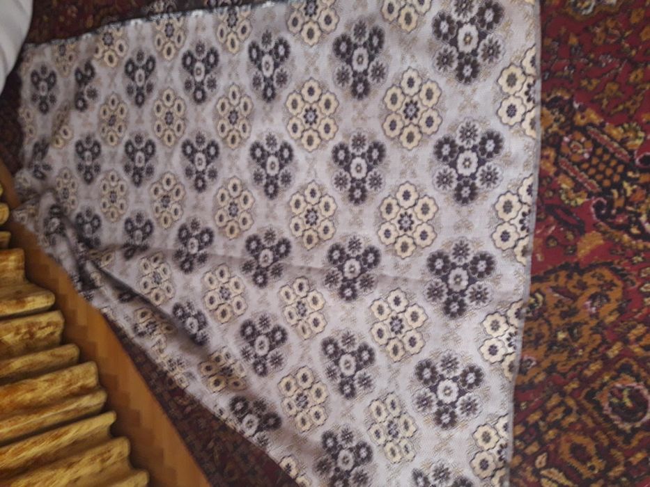 Красив вълнен плат