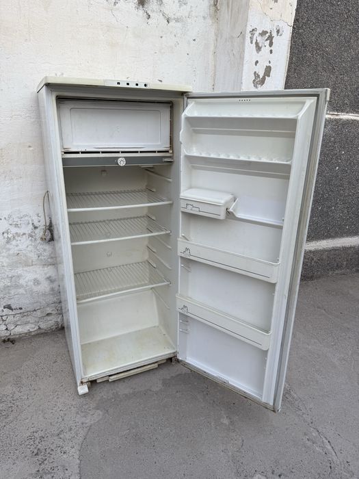 Продаеться Холодильник