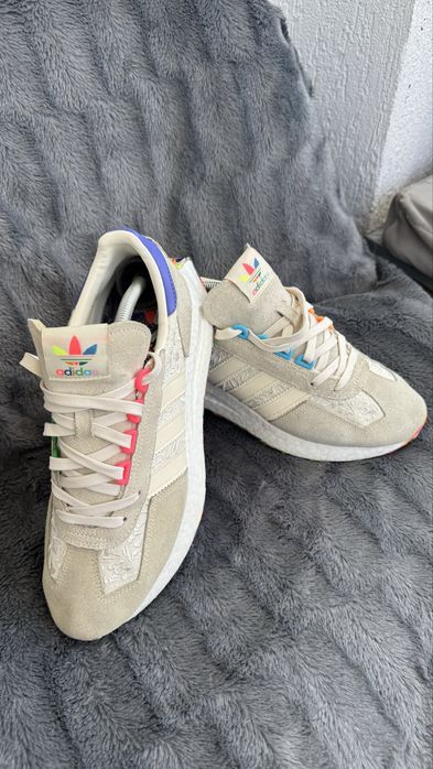 ADIDAS Retropy E5 Pride, 42 2/3