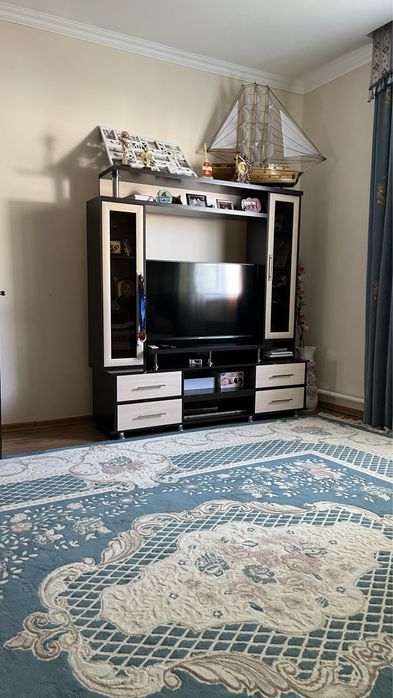 Тв үшін шкаф