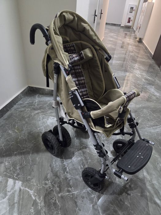 Коляска для ребёнка с инвалидностью