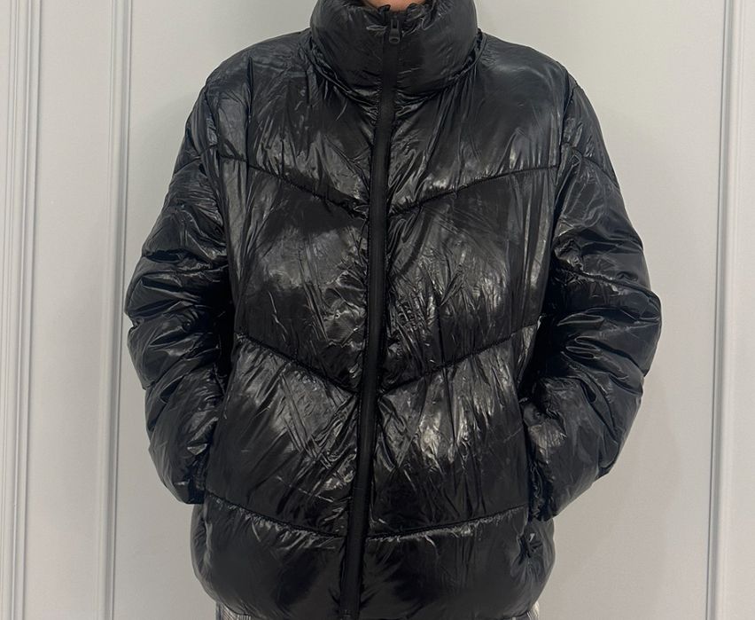 По 10000 тенге пуховики