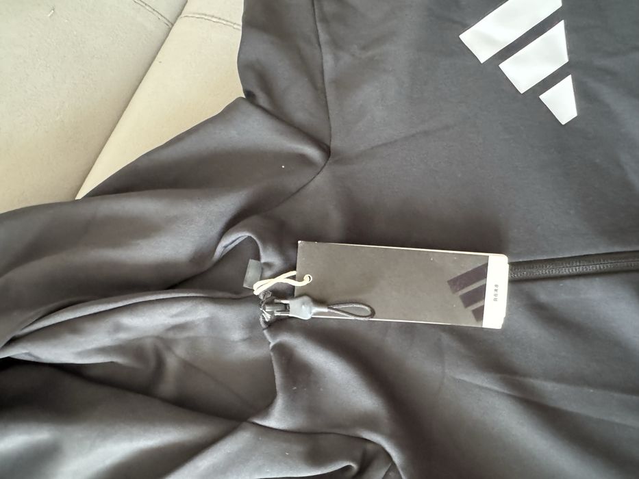 Продам вещи Adidas
