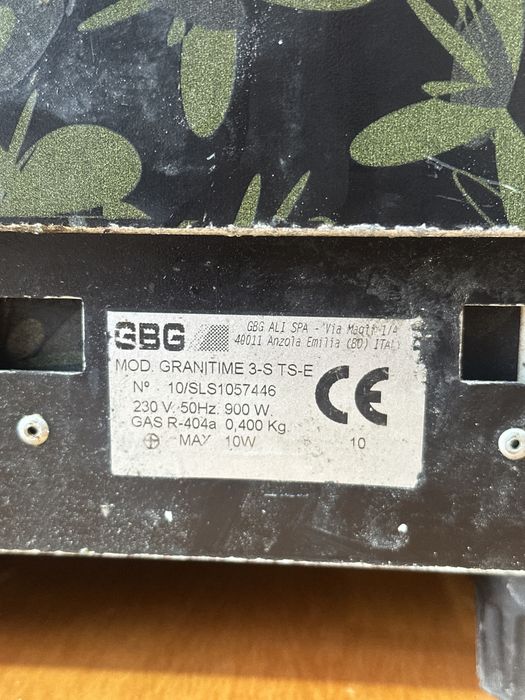 Продавам скрежина GBG италия 3 по 10 литра