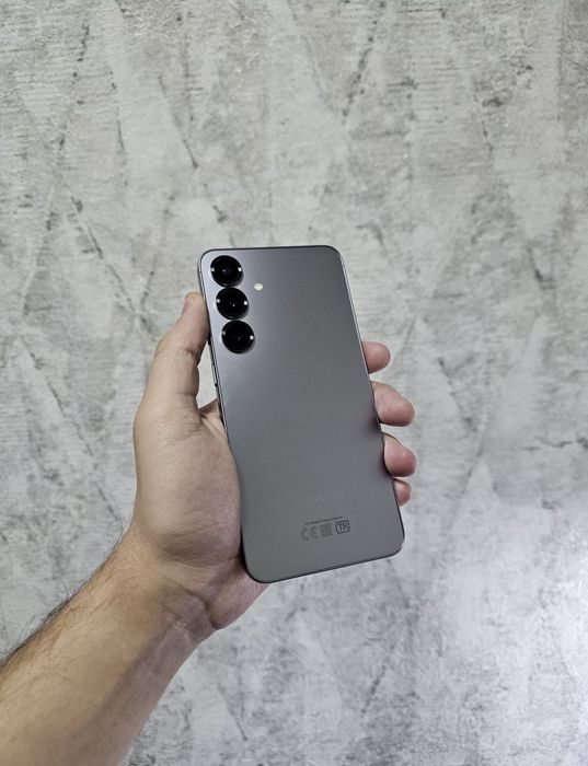 Galaxy S25 +  12/256 GB