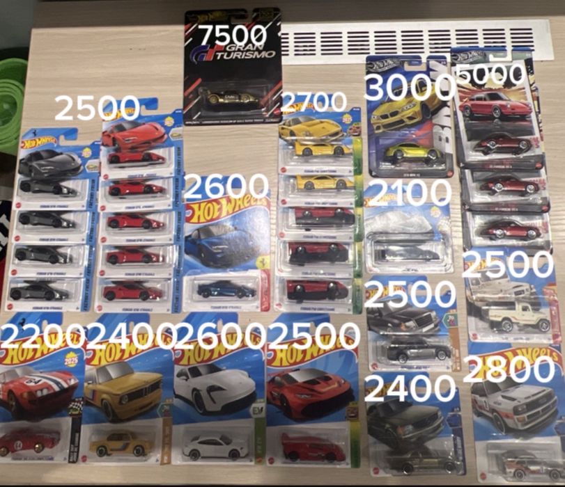 Хотвилсы Hotwheels