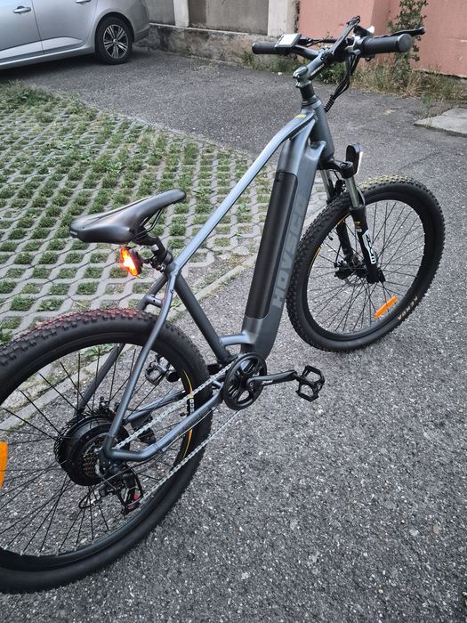 Bicicleta electrica nouă