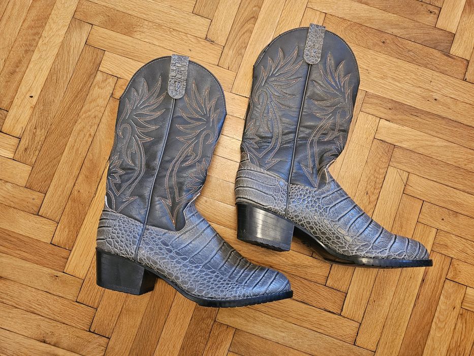 Ботуши тип "каубойски" американски.