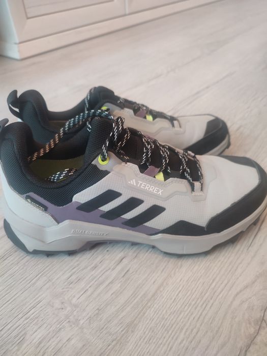 Спортни обувки Adidas terrex!