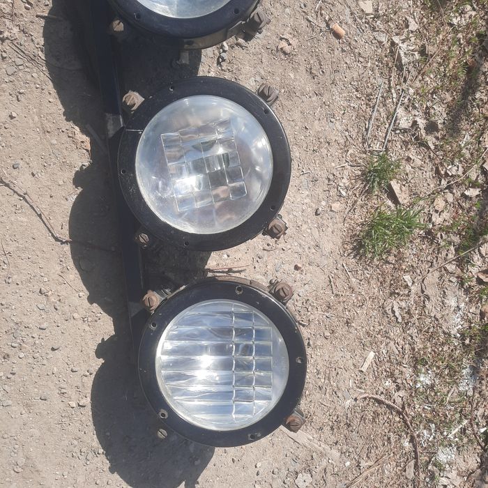 Продам фары дополнительного освещения.