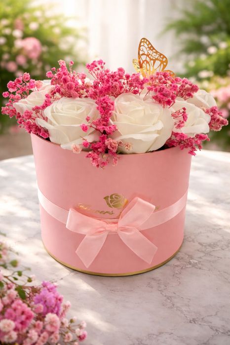 Кутии и букетчета със сапунени рози - стилен и нежен подарък за всеки