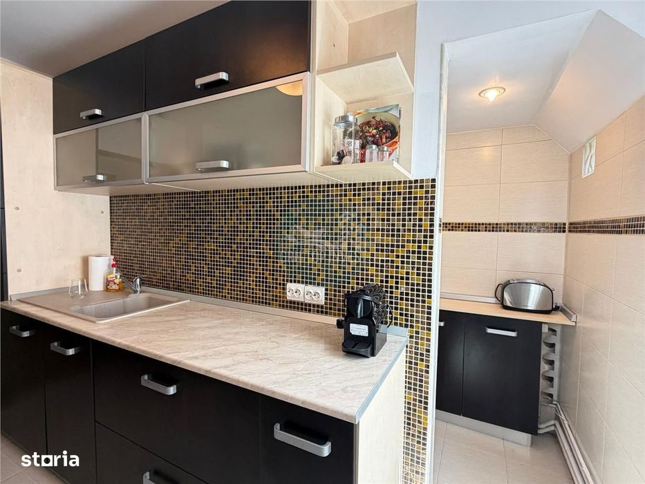 Apartament 3 camere 2 bai si balcon zona Turnisor