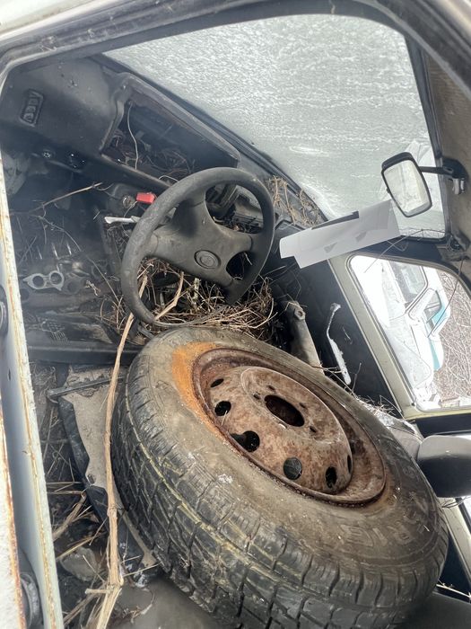 Лада Нива 1.7 НА ЧАСТИ