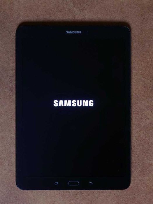 Vând Samsung Galaxy Tab S3 Celular(4G/LTE) – Stare Impecabilă, S-Pen + Husă Originală