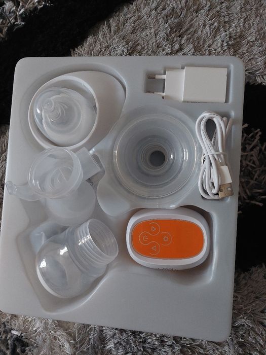 Vând pompã de sân