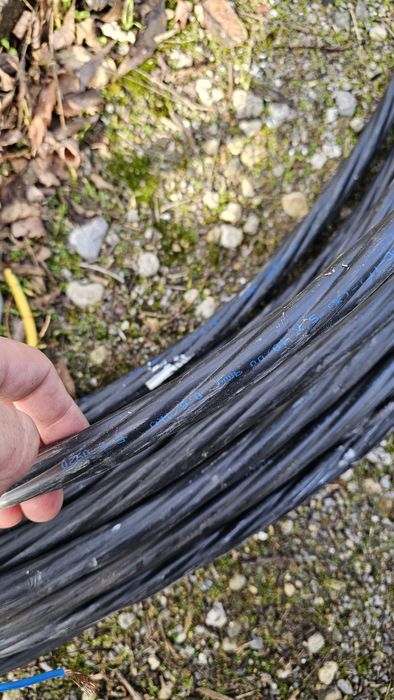 Продавам кабел СВТ-С 5х10 кв.мм, като нов