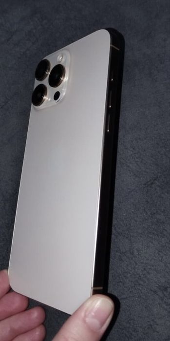 Смартфон Apple iPhone 16 Pro Max 512Gb золотистый