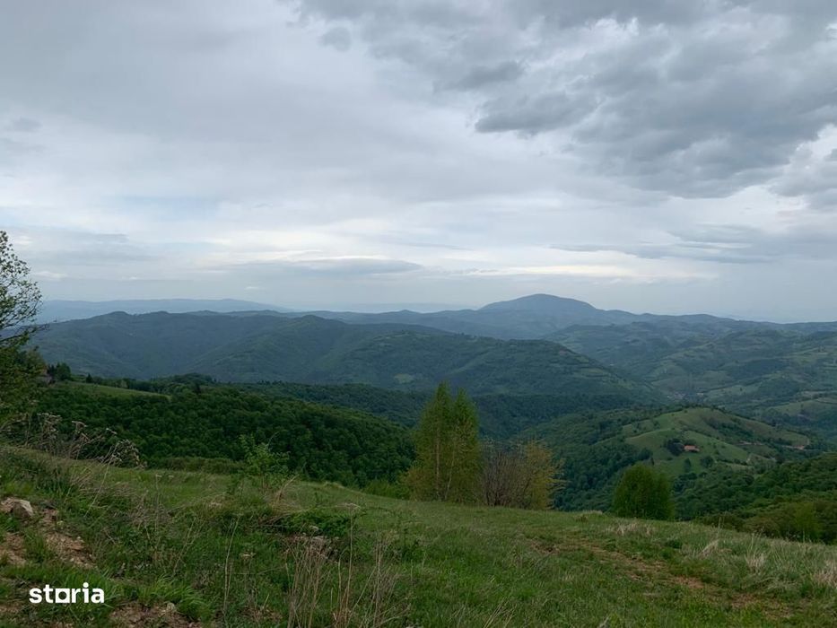Teren extravilan 2ha, priveliste panoramica spre toti muntii