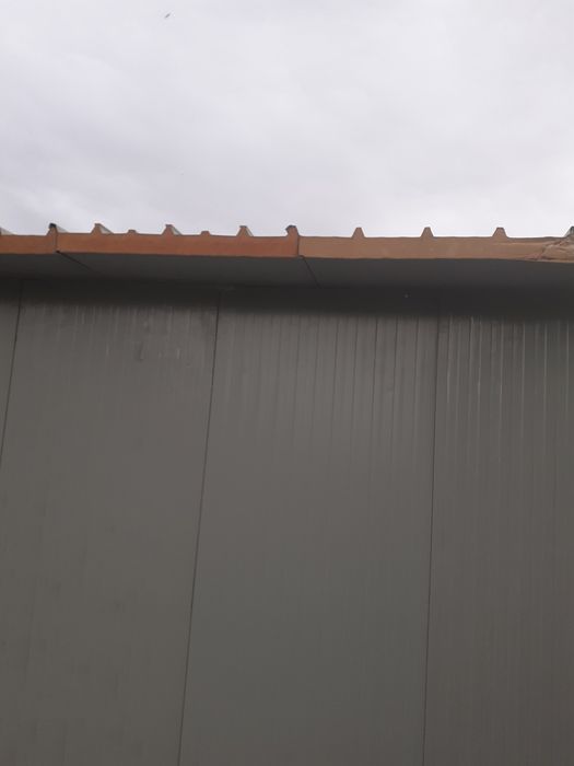 Vand container tip casuta 8x5m