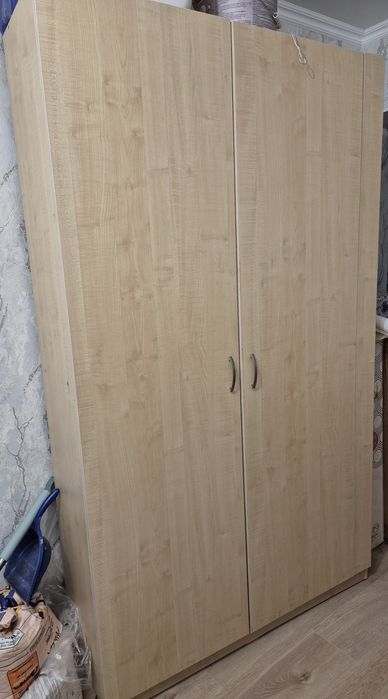 Шкаф цвет бежевый