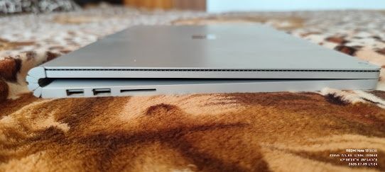 Laptop 2-in-1 Surface Book 2 vârf absolut de gamă