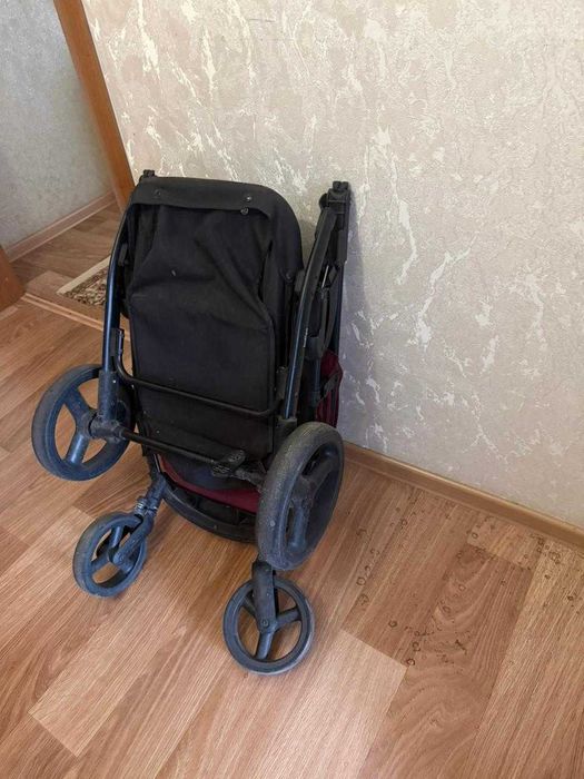 Продам коляску б/у