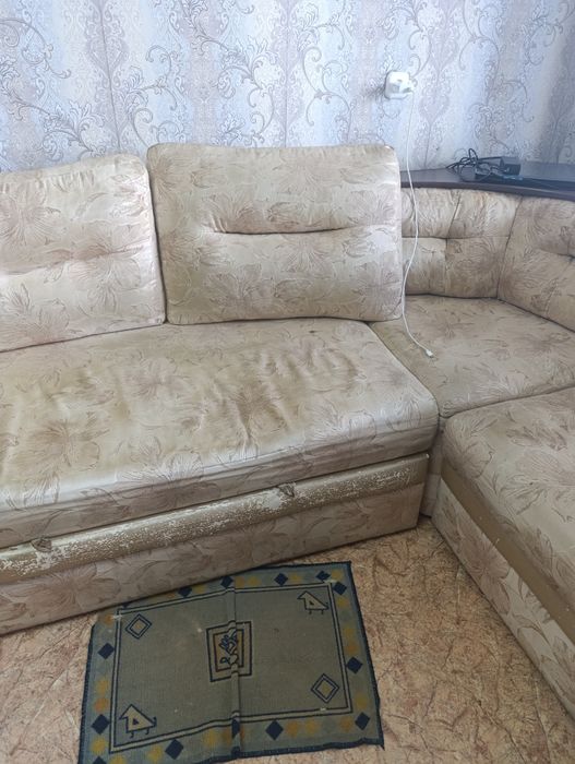 Продам угловой диван,и кресло кровать